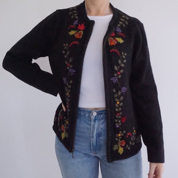 Vintage Craft & Barrel Black Zip-Up Knit Cardigan Embroidered Grapevine Fruit M - Picture 1 of 12